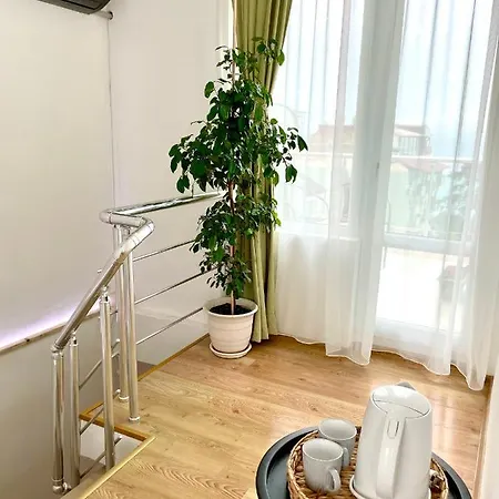 Penthouse Panorama Sea View Apt. 아파트 포마리