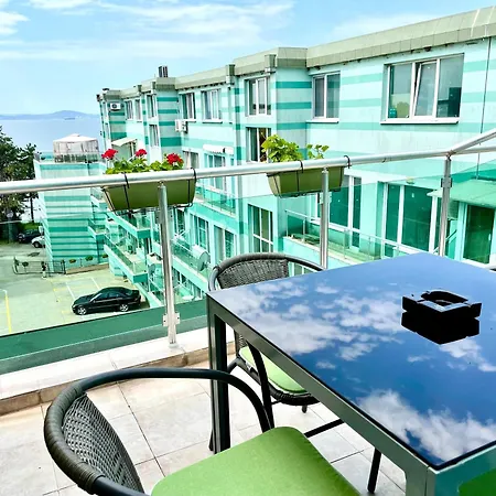 Penthouse Panorama Sea View Apt. דירה *